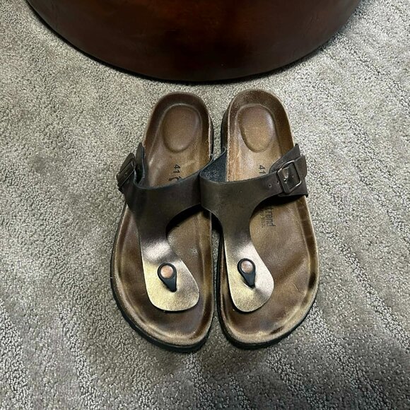 Powertrend Brown Toe Post Sandals | Women’s 10 or 41 - Picture 3 of 3